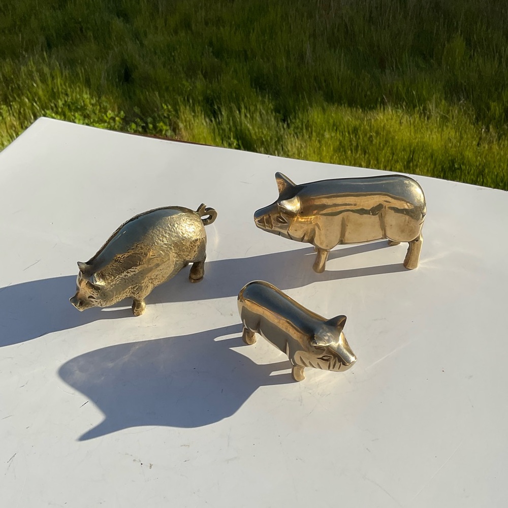 Vintage Brass Piglet Family Of 3. Polished. Radiant. (2) 4” And  (1) 3” Long